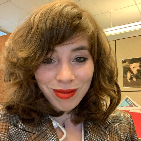 Meet your Posher, Kara - Picture 1 of 1